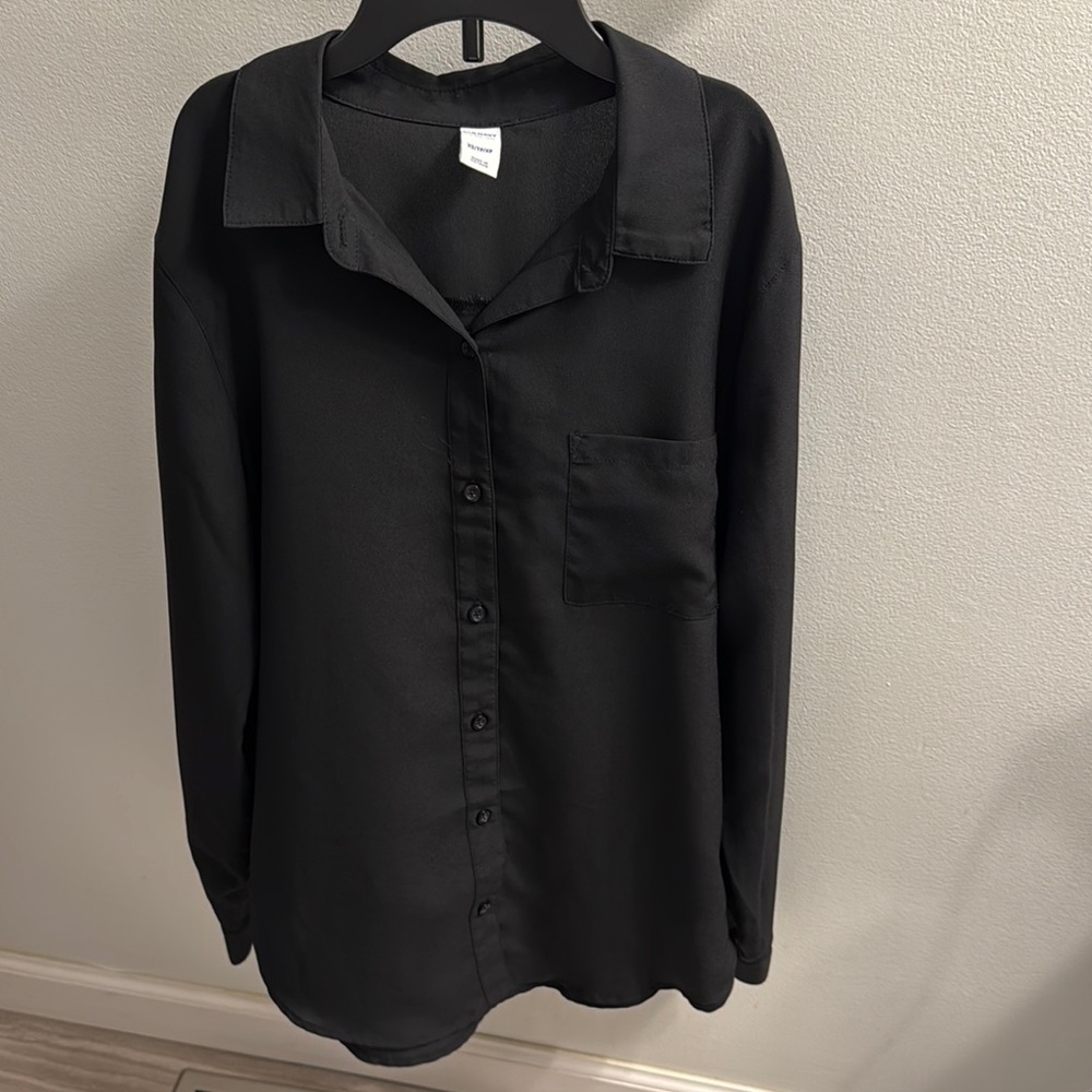 Old Navy Black Casual Button Down Shirt